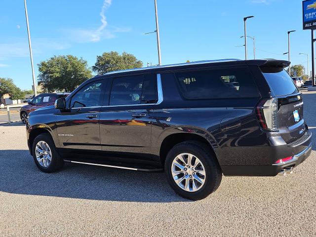 2025 Chevrolet Suburban Vehicle Photo in SAN ANGELO, TX 76903-5798