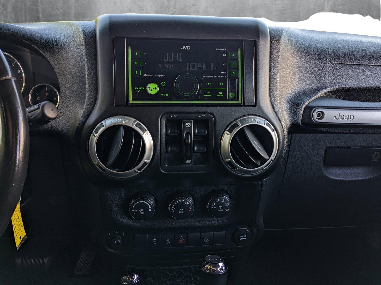 2016 Jeep Wrangler Unlimited Vehicle Photo in VALENCIA, CA 91355-1705