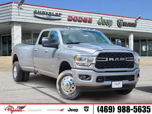 2024 Ram 3500 Vehicle Photo in Ennis, TX 75119-5114