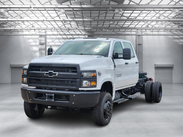 2024 Chevrolet Silverado 4500 HD Vehicle Photo in ENNIS, TX 75119-5114