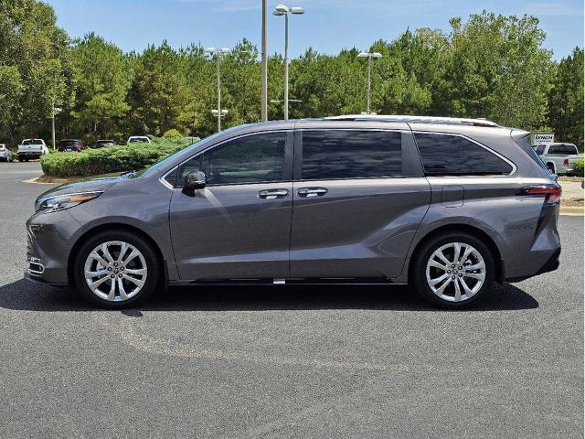 2023 Toyota Sienna Vehicle Photo in Auburn, AL 36832-6638