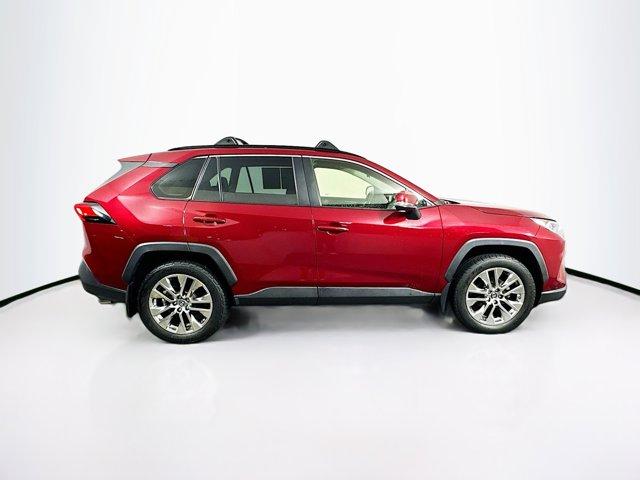 2019 Toyota RAV4 Vehicle Photo in Flemington, NJ 08822