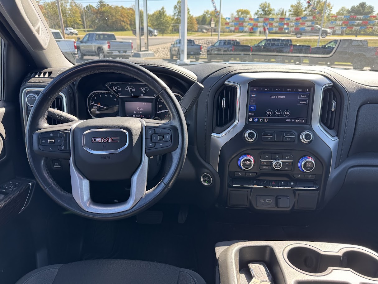 2021 GMC Sierra 1500 Vehicle Photo in BOONVILLE, IN 47601-9633