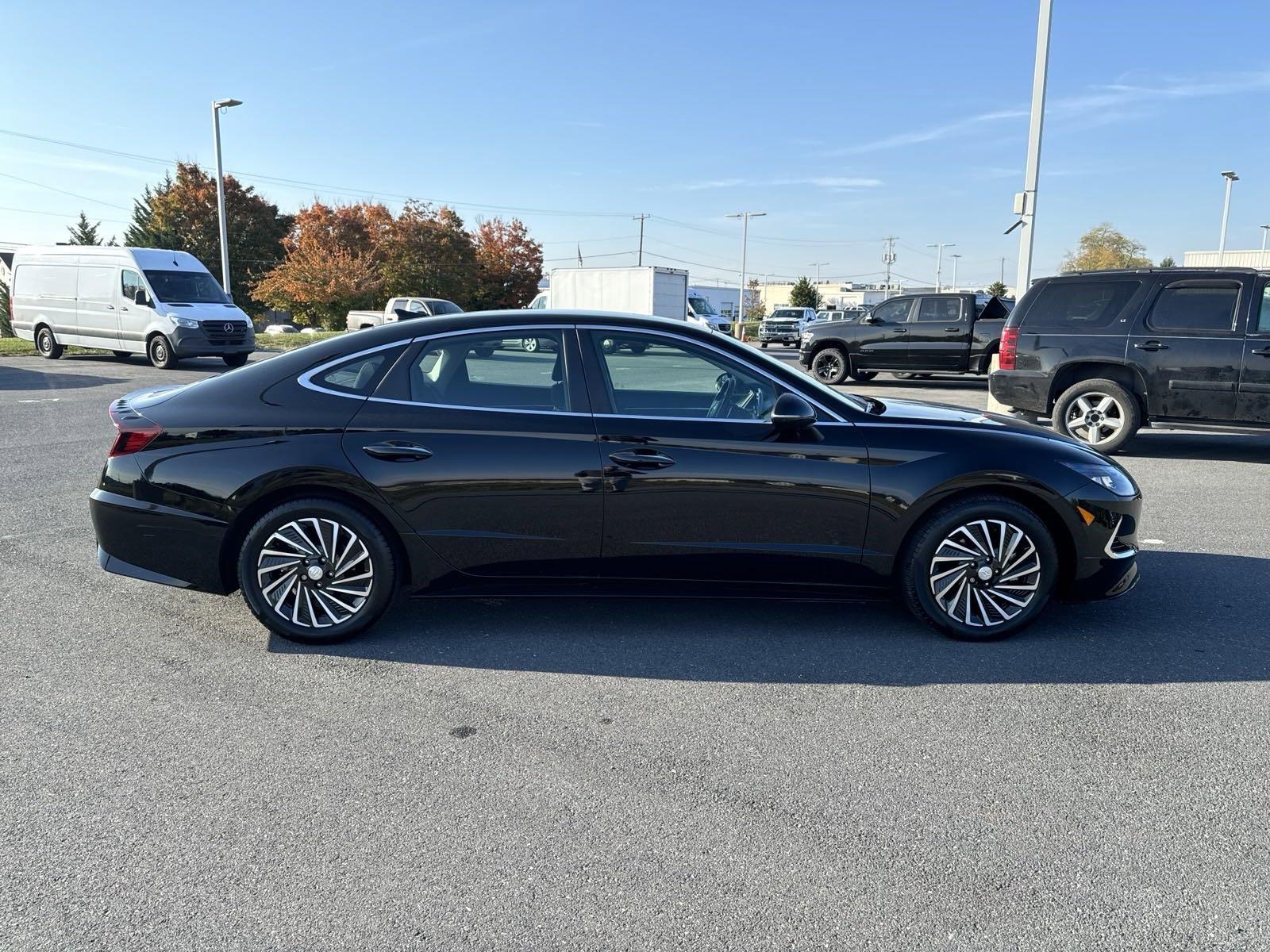 2021 Hyundai SONATA Hybrid Vehicle Photo in Mechanicsburg, PA 17050-1707