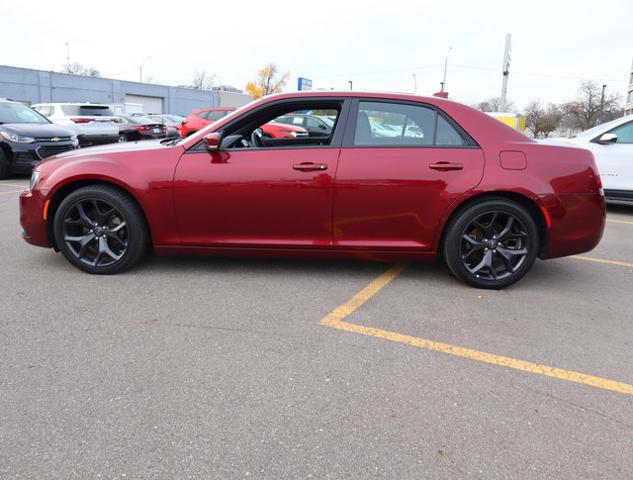 2022 Chrysler 300 Vehicle Photo in DETROIT, MI 48207-4102