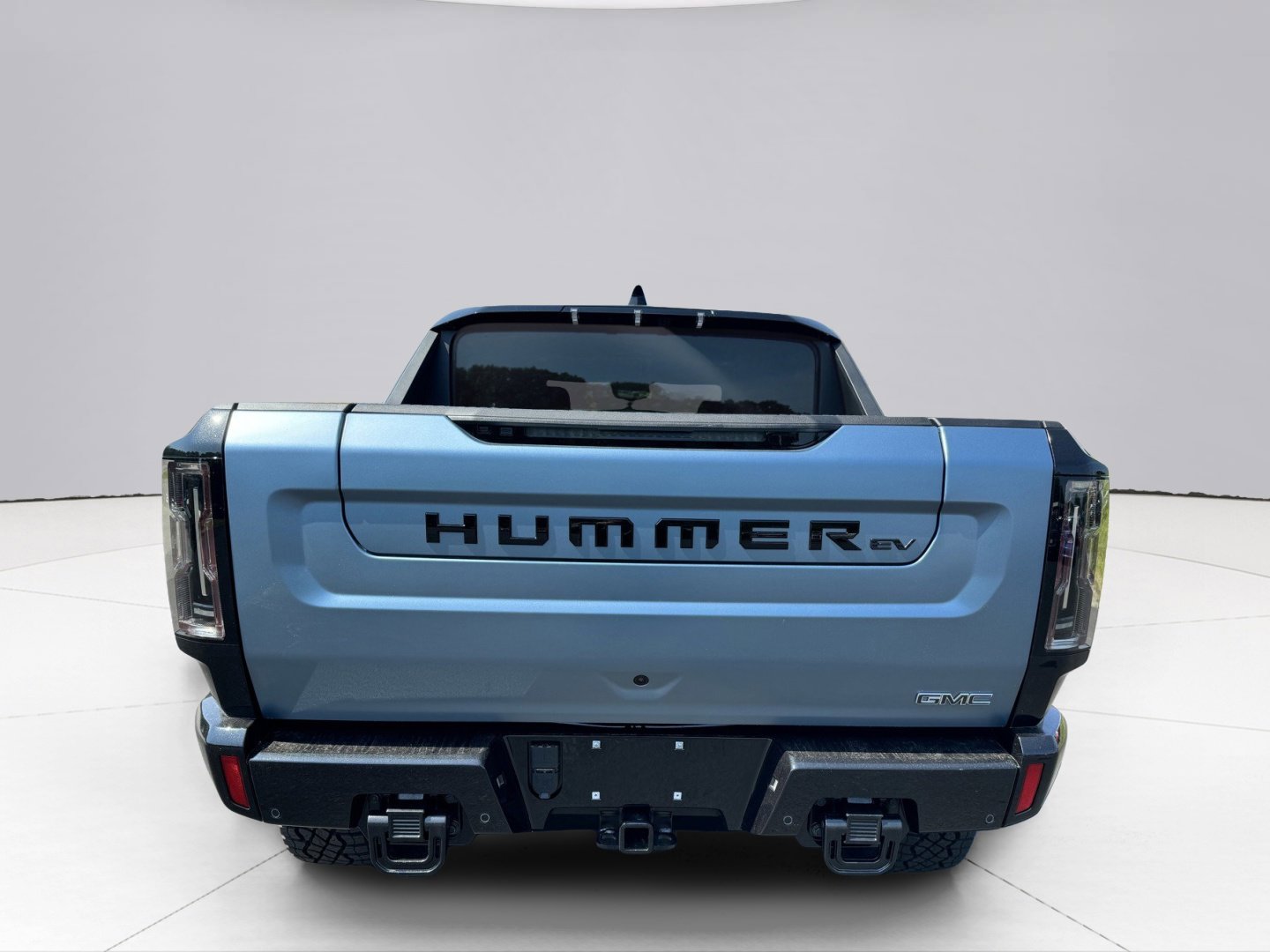 2024 GMC HUMMER EV Pickup Vehicle Photo in LEOMINSTER, MA 01453-2952