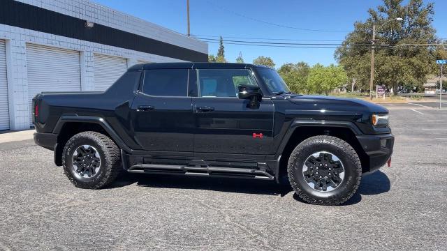 2024 GMC HUMMER EV Pickup Vehicle Photo in TURLOCK, CA 95380-4918