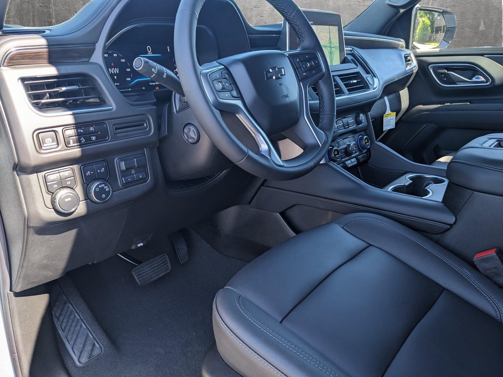 2024 Chevrolet Suburban Vehicle Photo in HOUSTON, TX 77034-5009