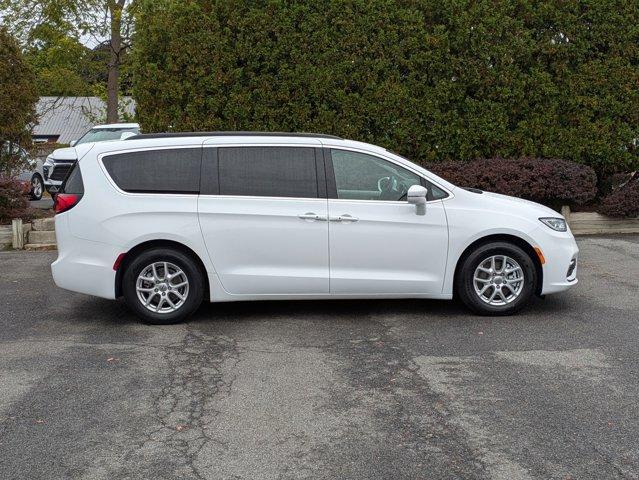 Used 2022 Chrysler Pacifica Touring L with VIN 2C4RC1BG5NR199025 for sale in Glens Falls, NY