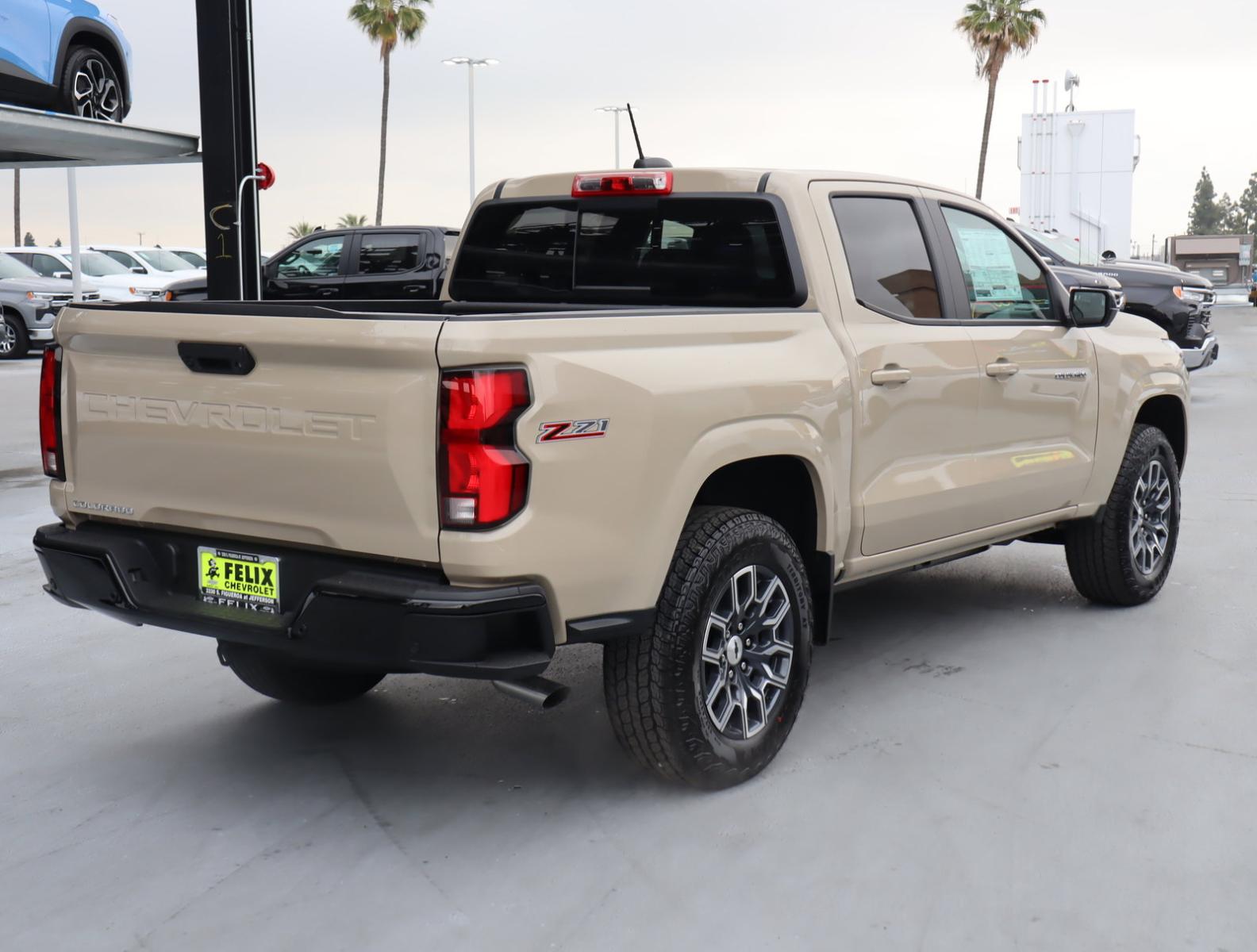 2024 Chevrolet Colorado Vehicle Photo in LOS ANGELES, CA 90007-3794