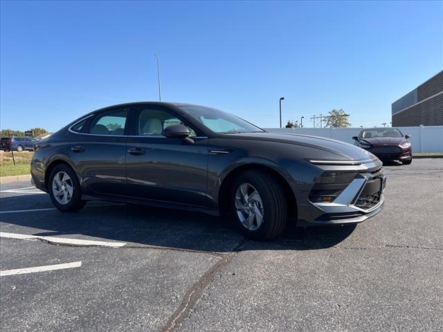 2025 Hyundai SONATA Vehicle Photo in O'Fallon, IL 62269