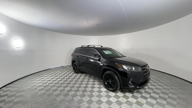 2019 Toyota Highlander Vehicle Photo in GILBERT, AZ 85297-0402