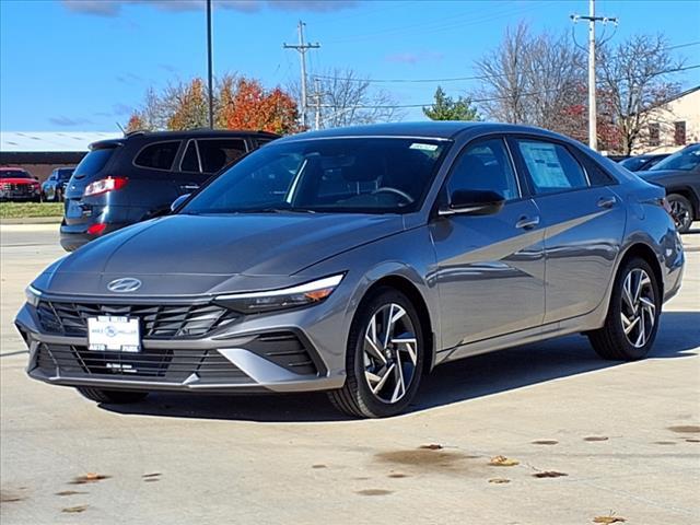 2025 Hyundai ELANTRA Vehicle Photo in Peoria, IL 61615