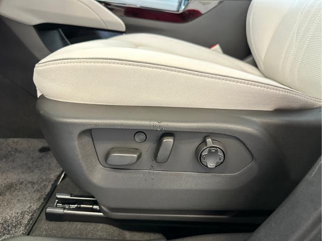 2024 Buick Envision Vehicle Photo in RED SPRINGS, NC 28377-1640