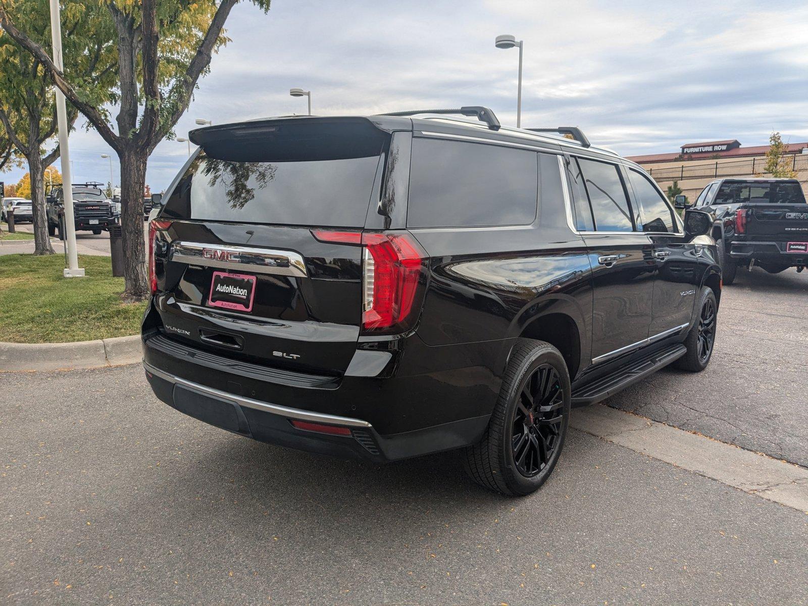 2022 GMC Yukon XL Vehicle Photo in LONE TREE, CO 80124-2750