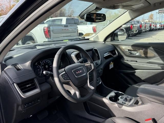 2024 GMC Terrain Vehicle Photo in CHICOPEE, MA 01020-5001