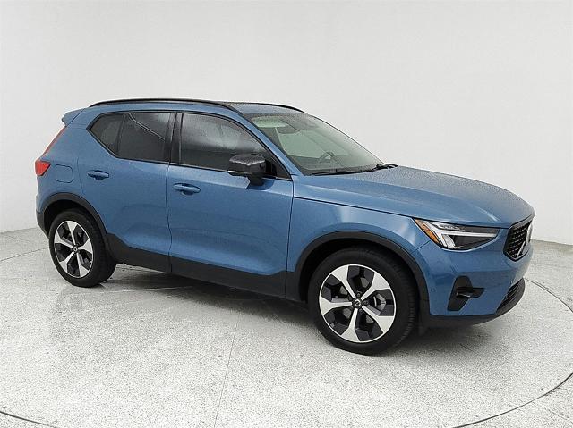 2023 Volvo XC40 Vehicle Photo in Grapevine, TX 76051