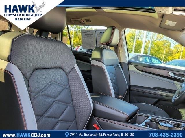 2024 Volkswagen Atlas Vehicle Photo in Saint Charles, IL 60174