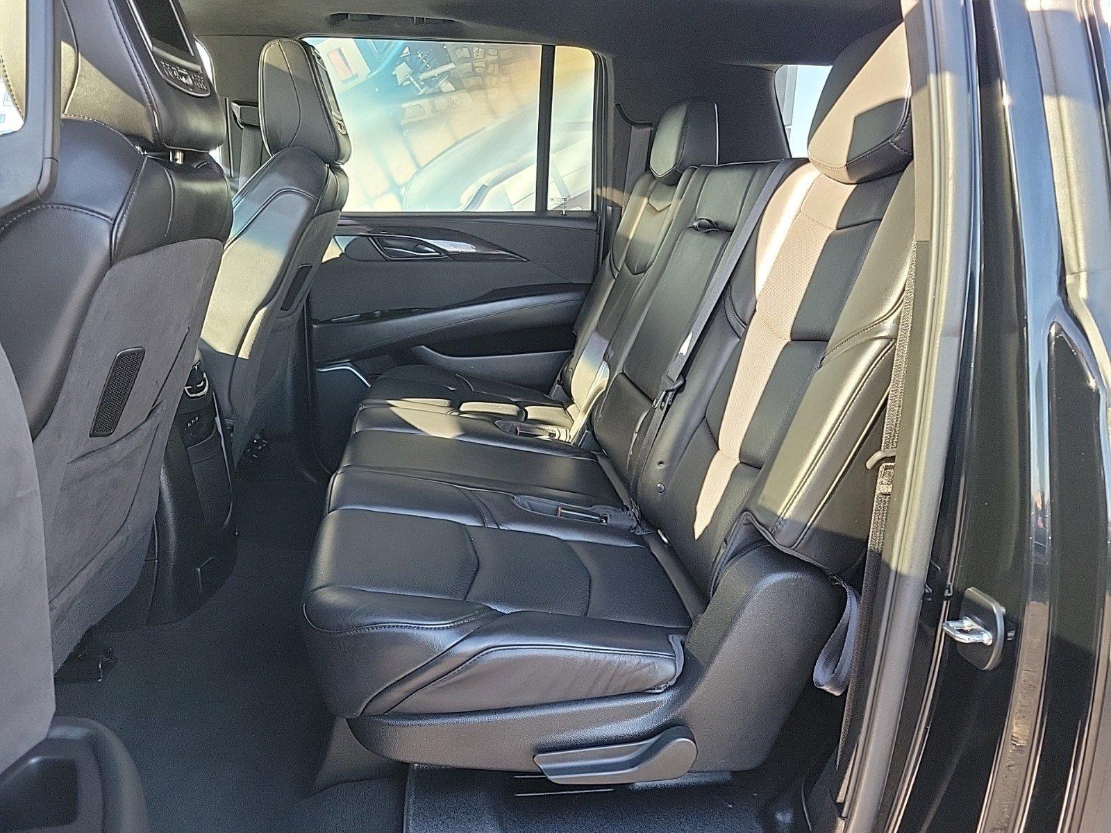 2018 Cadillac Escalade ESV Vehicle Photo in Plainfield, IL 60586