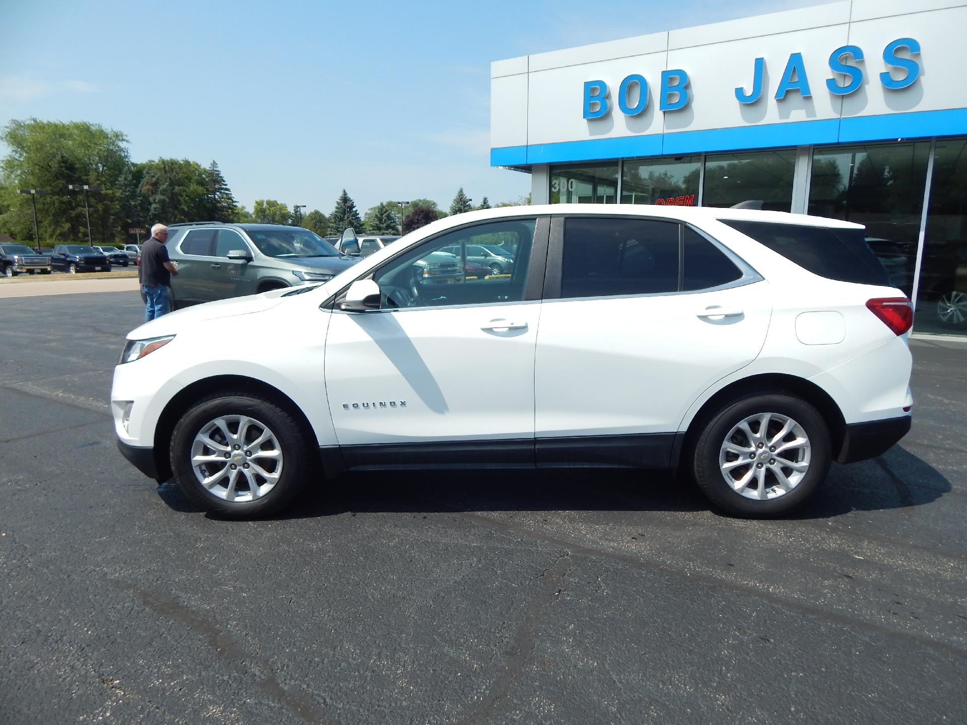 Used 2021 Chevrolet Equinox LT with VIN 3GNAXUEV1MS128930 for sale in Elburn, IL