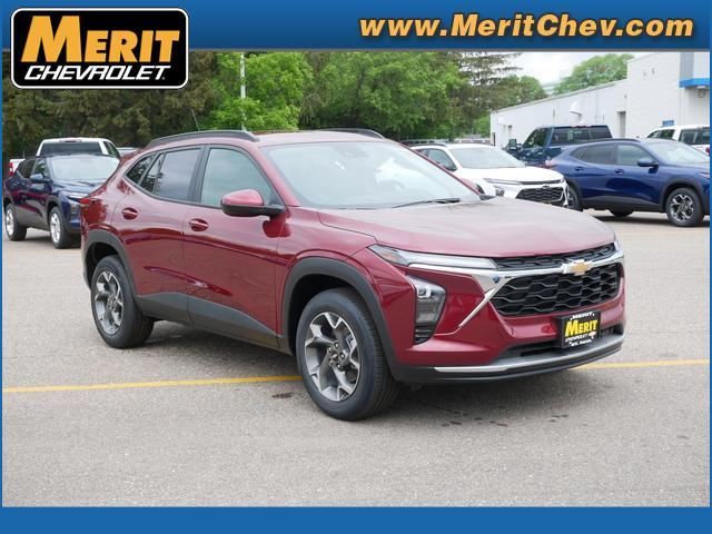 2024 Chevrolet Trax Vehicle Photo in MAPLEWOOD, MN 55119-4794
