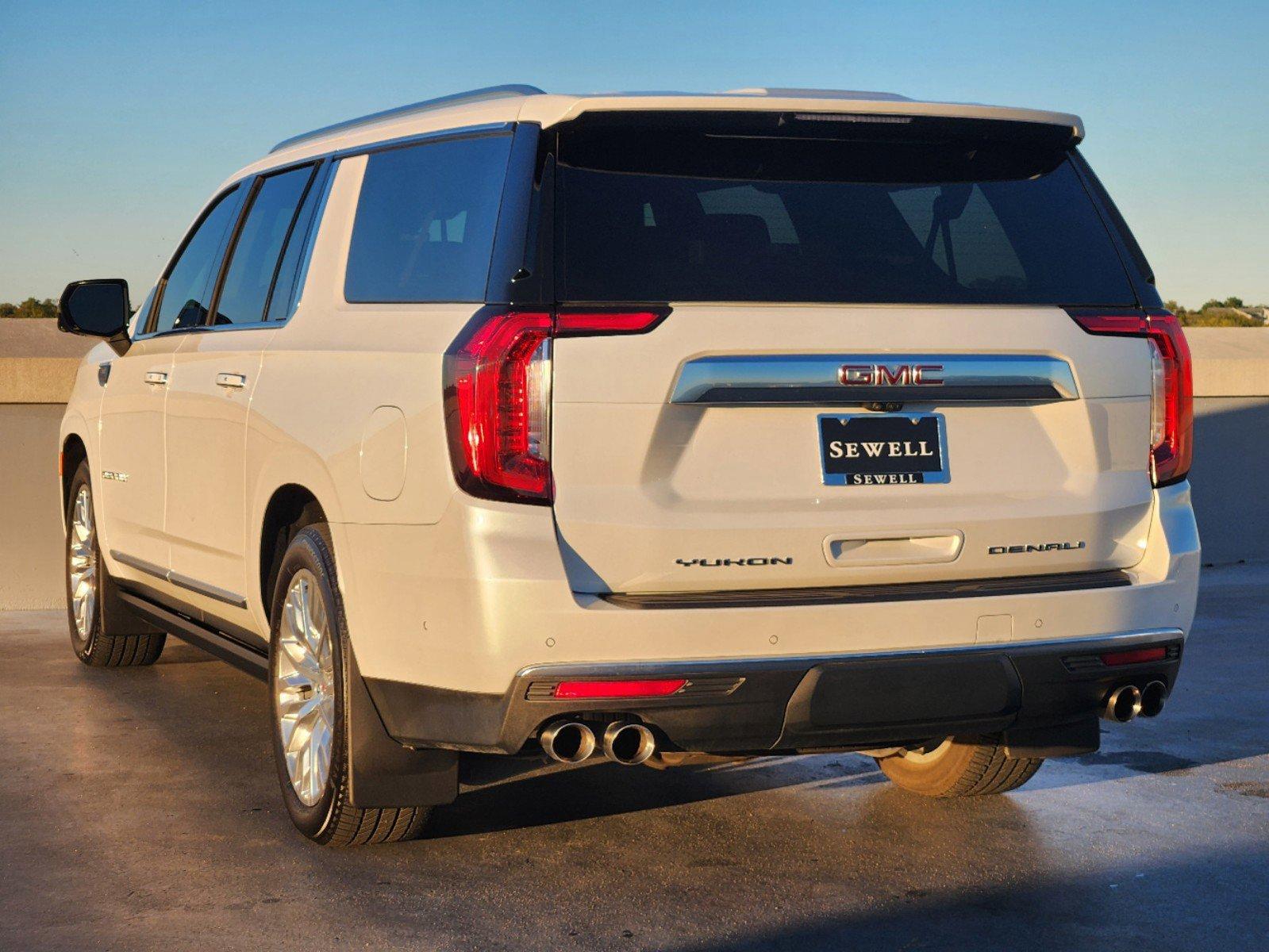 2023 GMC Yukon XL Vehicle Photo in DALLAS, TX 75209