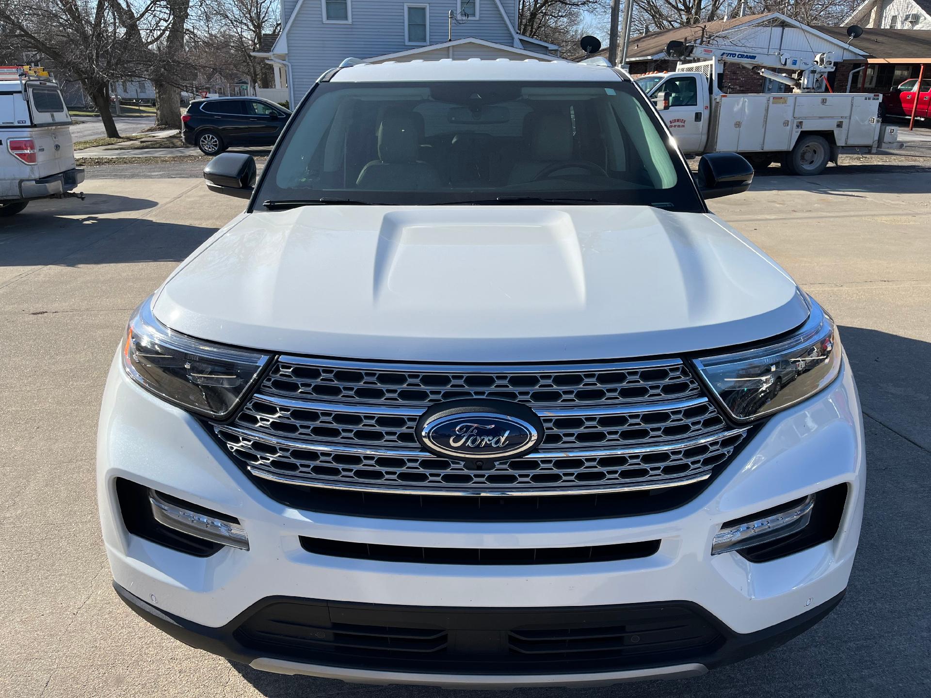 Used 2022 Ford Explorer Limited with VIN 1FM5K8FW4NNA01734 for sale in Kansas City