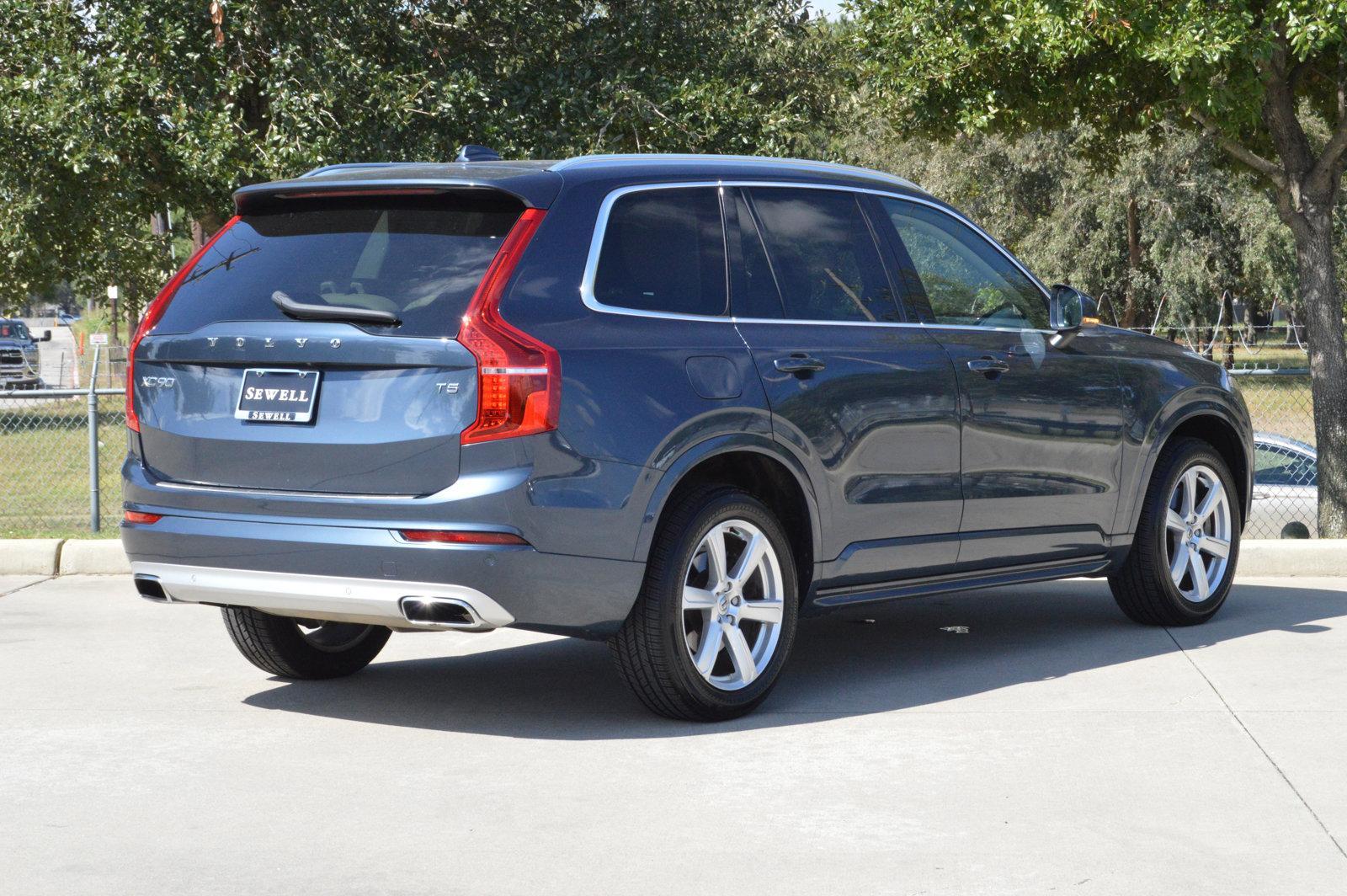 2021 Volvo XC90 Vehicle Photo in Houston, TX 77090