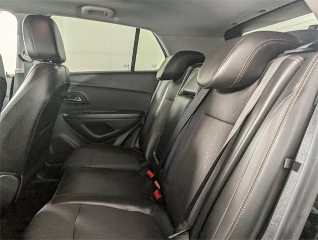 2022 Chevrolet Trax Vehicle Photo in ENGLEWOOD, CO 80113-6708