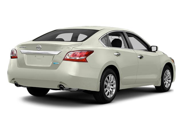 2013 Nissan Altima Vehicle Photo in Green Bay, WI 54304