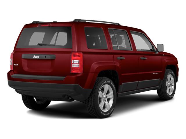 2014 Jeep Patriot Vehicle Photo in West Chester, PA 19382