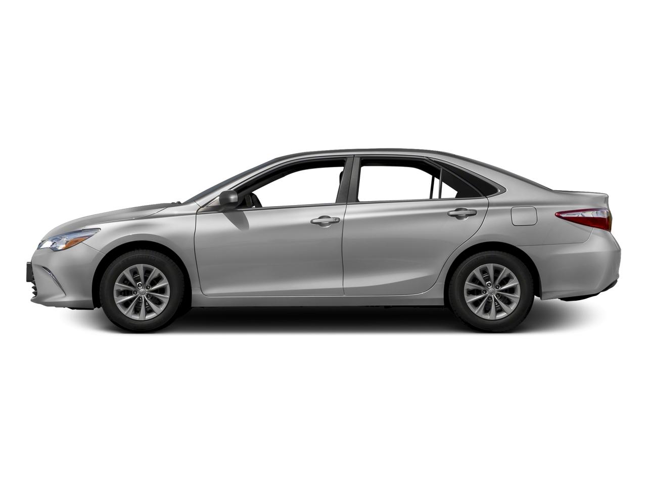 Used 2016 Toyota Camry XLE with VIN 4T1BF1FK1GU543331 for sale in Vincennes, IN