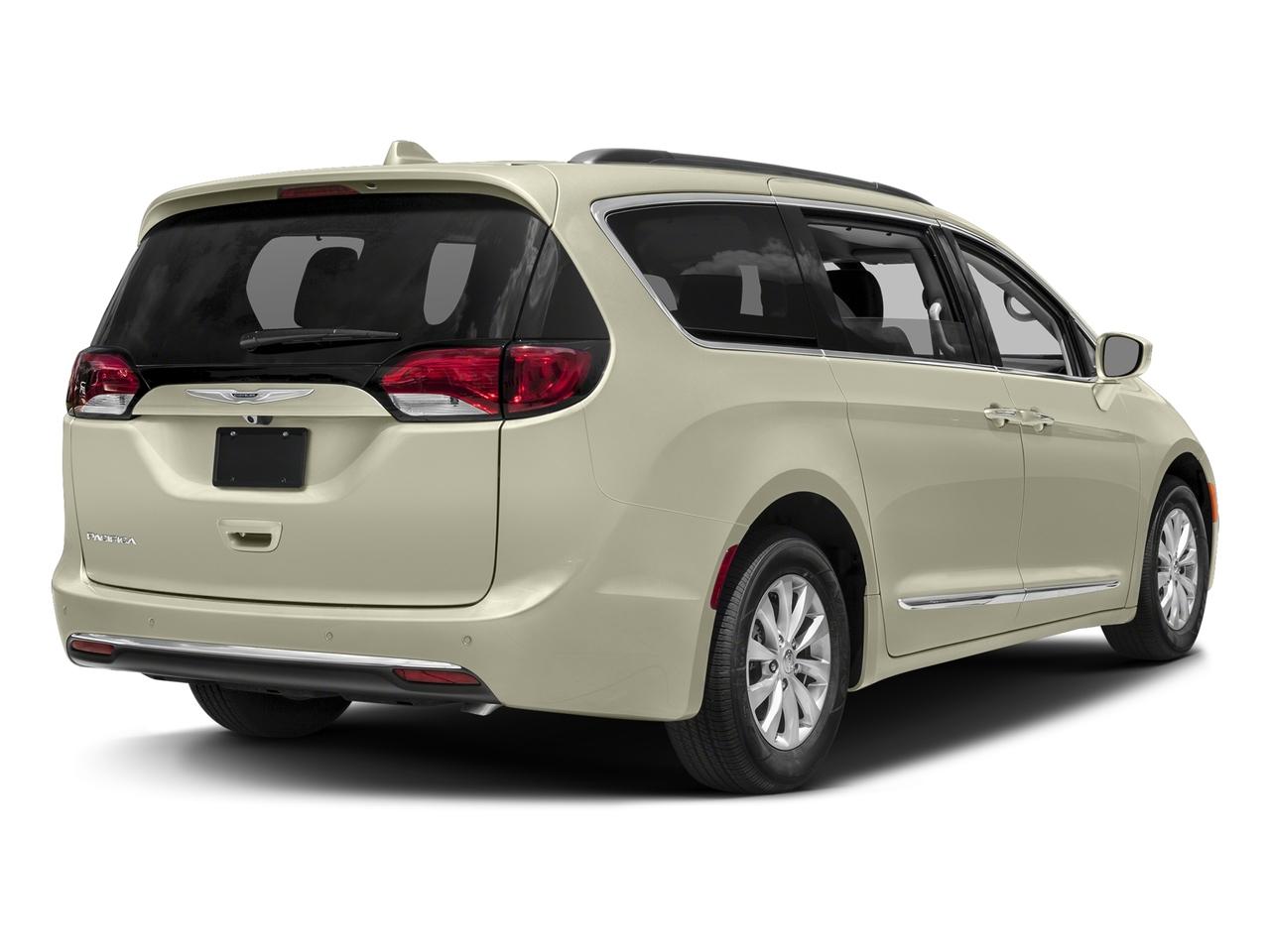 2017 Chrysler Pacifica Vehicle Photo in MEDINA, OH 44256-9631