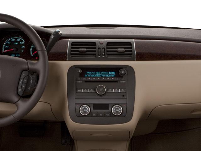 2010 Buick Lucerne Vehicle Photo in INDEPENDENCE, MO 64055-1377