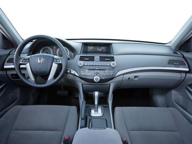 2010 Honda Accord Sdn Vehicle Photo in INDEPENDENCE, MO 64055-1314