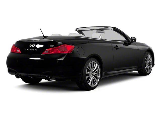 2010 INFINITI G37 Convertible Vehicle Photo in APPLETON, WI 54914-8833