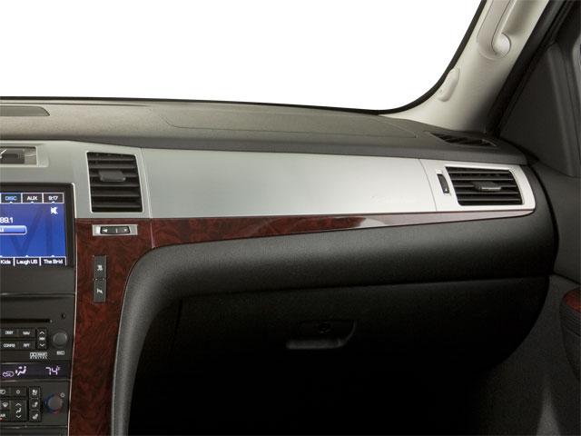 2011 Cadillac Escalade Vehicle Photo in FLAGSTAFF, AZ 86001-6214