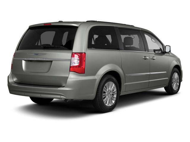 2013 Chrysler Town & Country Vehicle Photo in ELYRIA, OH 44035-6349