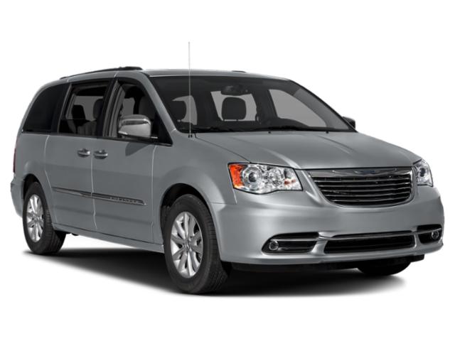 2013 Chrysler Town & Country Vehicle Photo in ELYRIA, OH 44035-6349