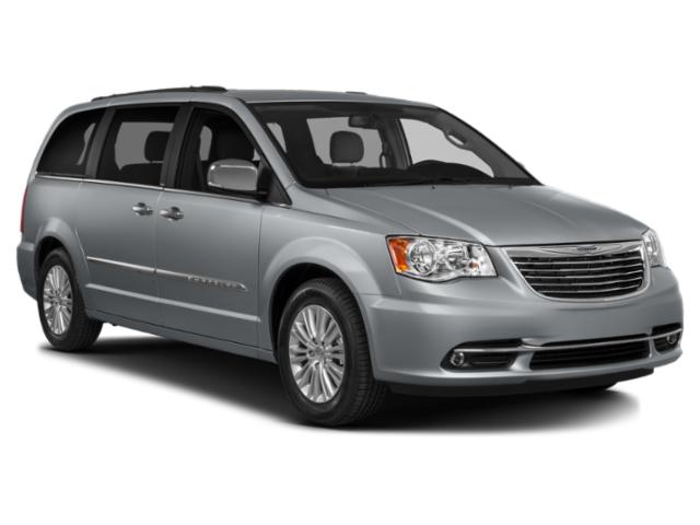 2013 Chrysler Town & Country Vehicle Photo in Kaukauna, WI 54130