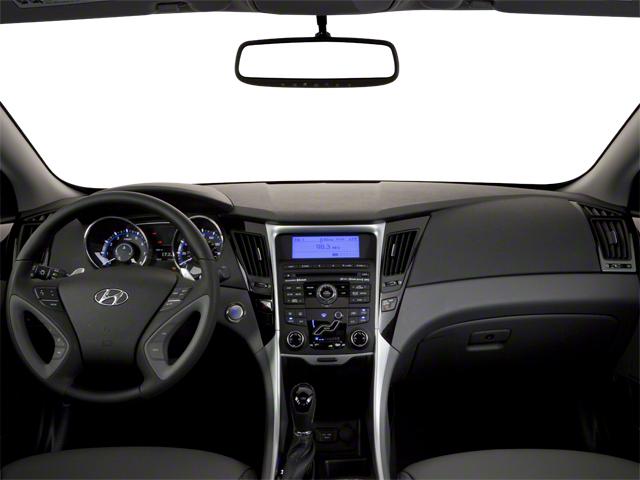 2013 Hyundai SONATA Vehicle Photo in Green Bay, WI 54304