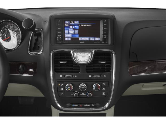 2014 Chrysler Town & Country Vehicle Photo in Plainfield, IL 60586