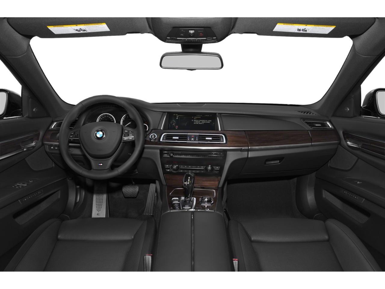 2015 BMW 750Li xDrive Vehicle Photo in Saint Charles, IL 60174