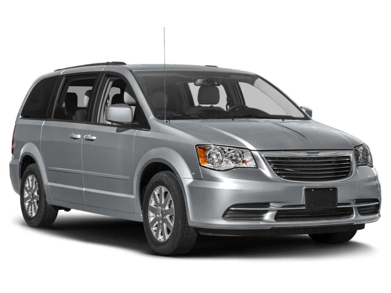 2015 Chrysler Town & Country Vehicle Photo in ELYRIA, OH 44035-6349