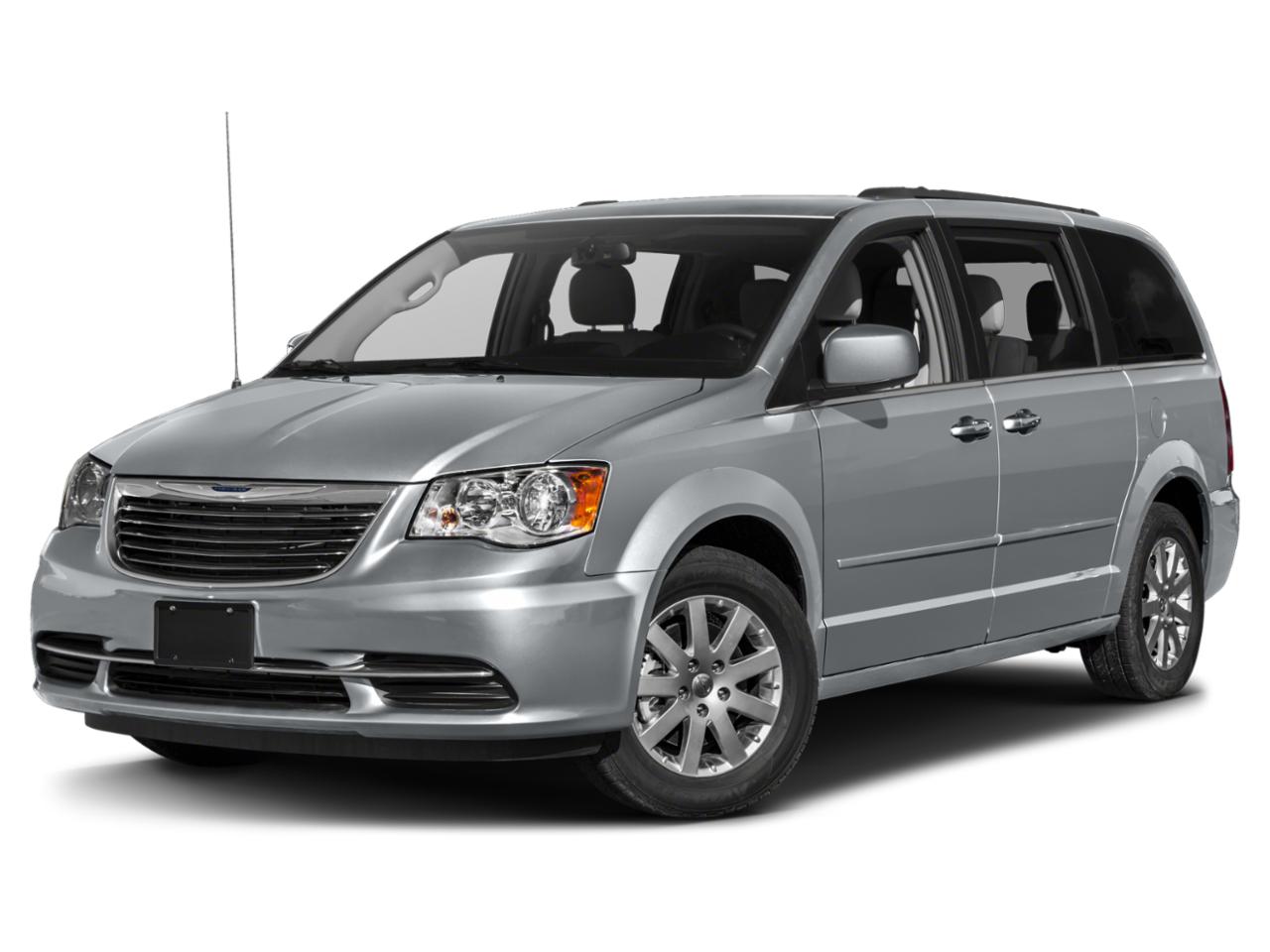 2015 Chrysler Town & Country Vehicle Photo in Peoria, IL 61615