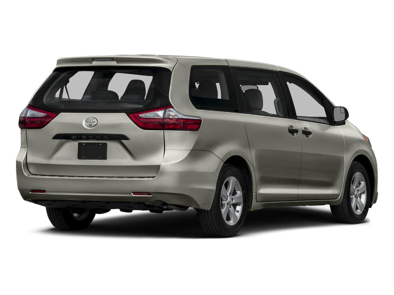 2015 Toyota Sienna Vehicle Photo in Salem, OR 97301