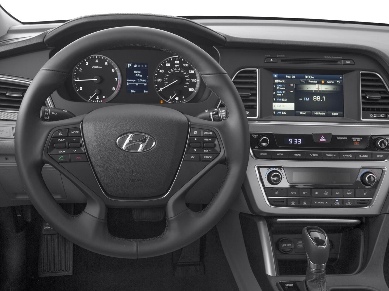 2016 Hyundai SONATA Vehicle Photo in Green Bay, WI 54304