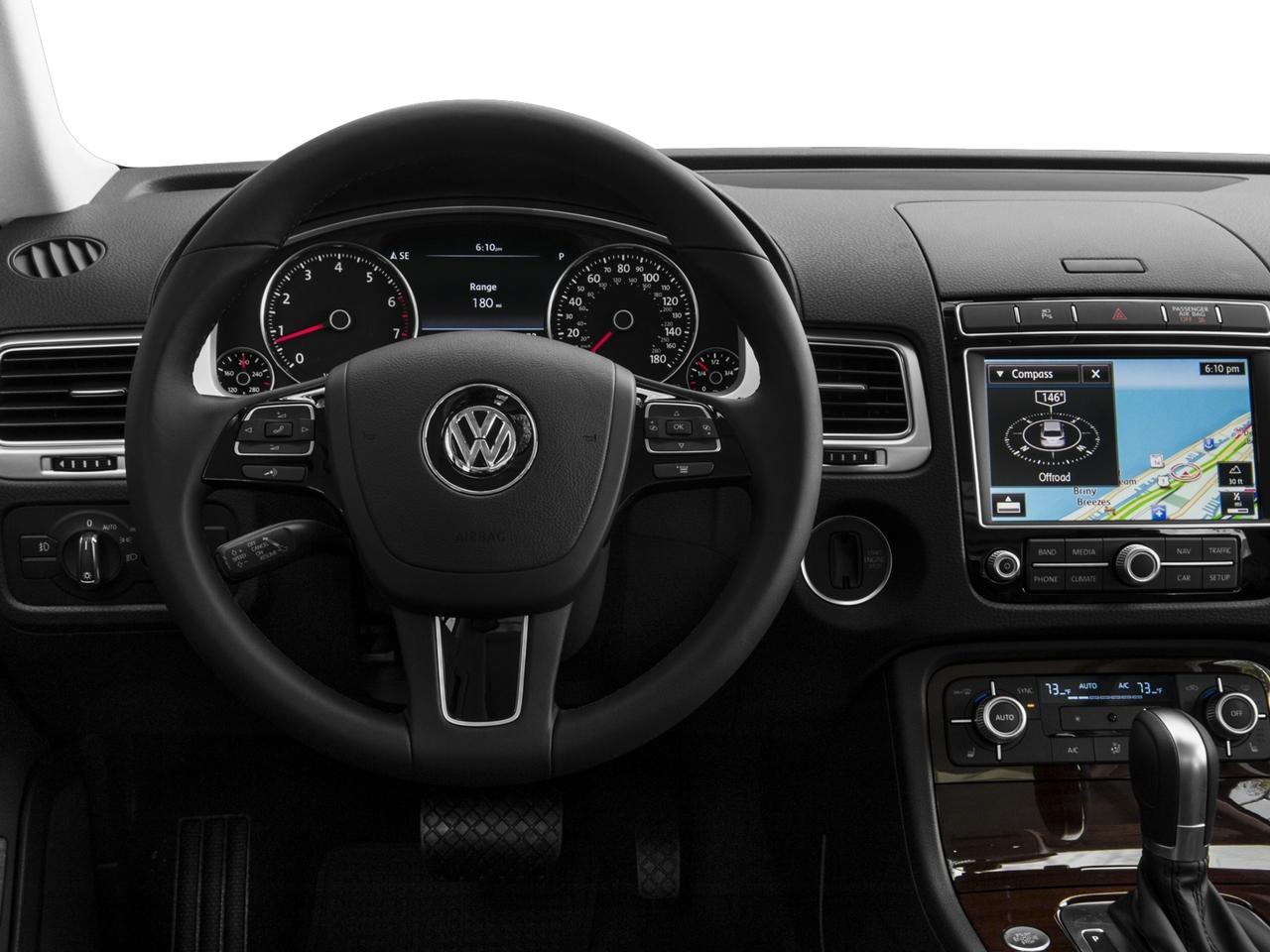 2016 Volkswagen Touareg Vehicle Photo in Marion, IA 52302