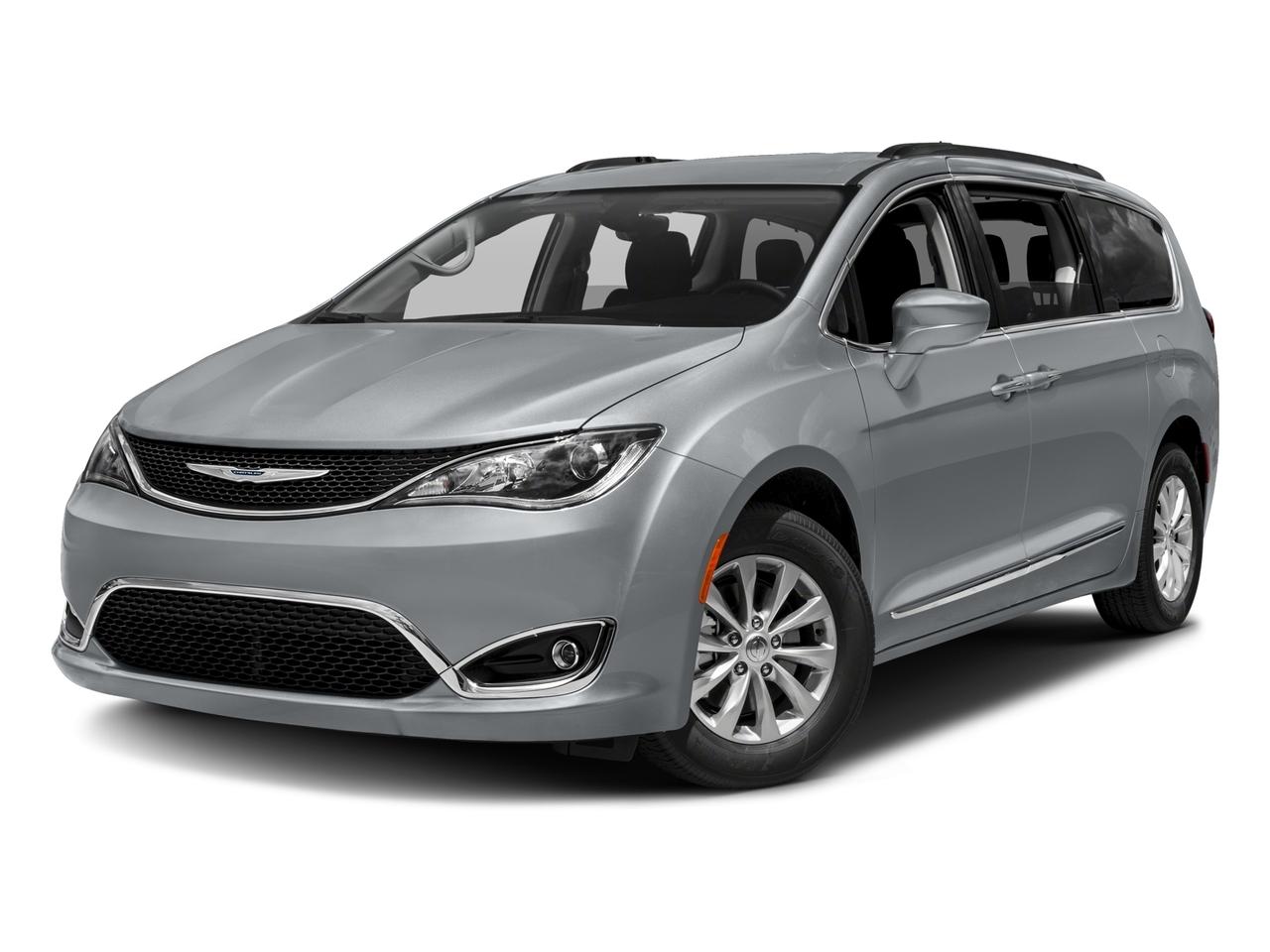 2017 Chrysler Pacifica Vehicle Photo in PORTLAND, OR 97225-3518