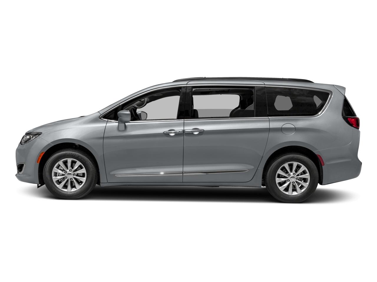 Used 2017 Chrysler Pacifica Limited with VIN 2C4RC1GGXHR706031 for sale in Columbus, MS